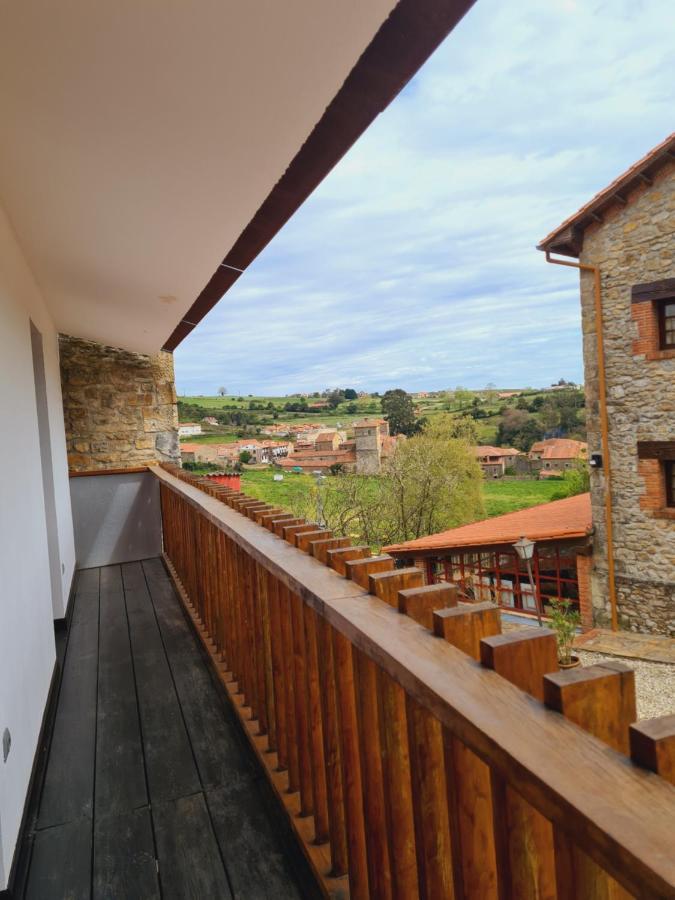 Posada Los Calderones Σαντιγιάνα ντελ Μαρ Εξωτερικό φωτογραφία